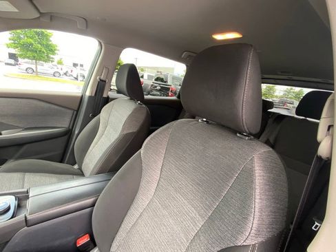 Used 2023 Nissan Rogue SV AWD/4WD image 20