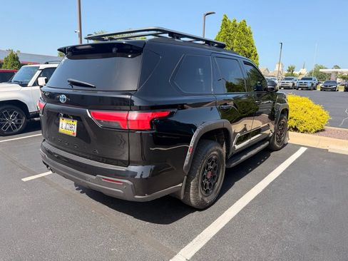 Used 2023 Toyota Sequoia TRD Pro AWD/4WD image 4