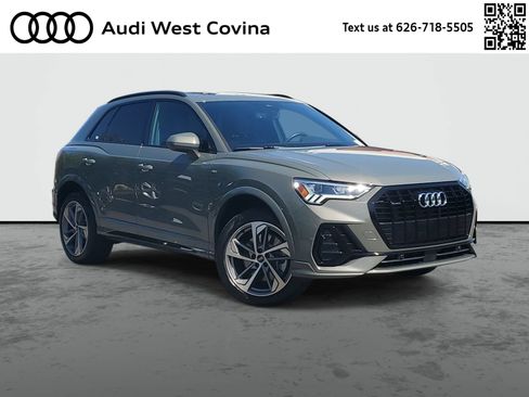 Used 2025 Audi Q3 2.0T Premium w/ Convenience Plus Package AWD/4WD image 1