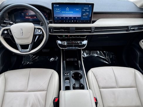 Used 2025 Lincoln Corsair Grand Touring w/ Equipment Group 301A image 13