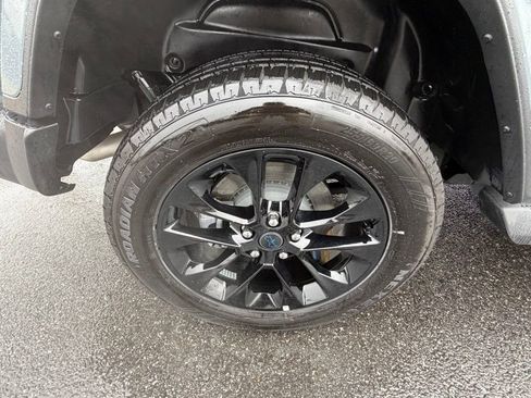 Used 2025 Jeep Wrangler Unlimited Sahara image 14