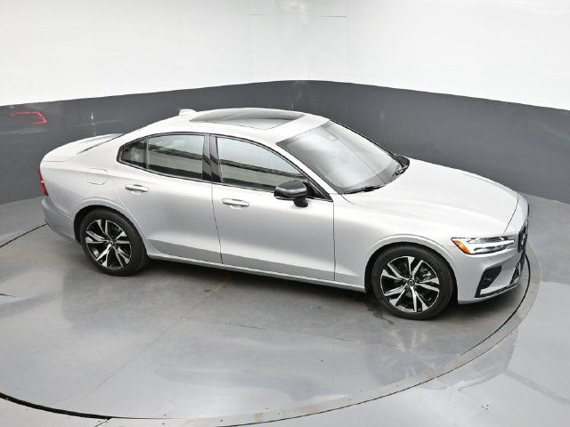 Used 2023 Volvo S60 B5 Core w/ Climate Package FWD image 40