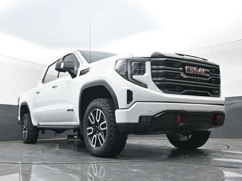 Used 2025 GMC Sierra 1500 AT4 w/ AT4 Premium Package AWD/4WD image 1