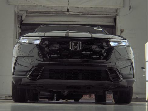 Used 2025 Honda CR-V Sport image 2