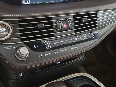 Used 2018 Lexus LS 500 image 36