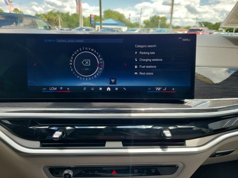 Used 2024 BMW X7 M60i w/ Executive Package AWD/4WD image 23