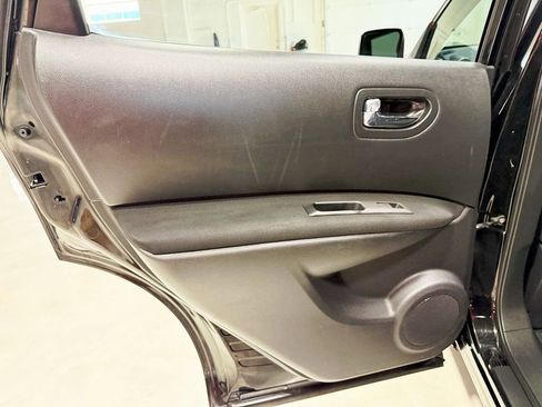 Used 2013 Nissan Rogue S w/ Special Edition Pkg image 27