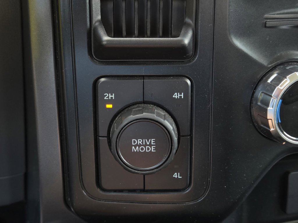 Used 2025 Ford F150 XLT w/ Equipment Group 301A Standard AWD/4WD image 28
