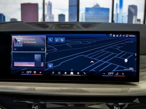 New 2026 BMW ALPINA XB7 image 18