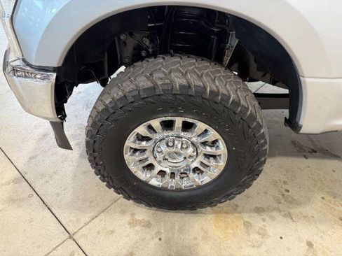 Used 2021 Ford F250 XLT w/ XLT Premium Package AWD/4WD image 14