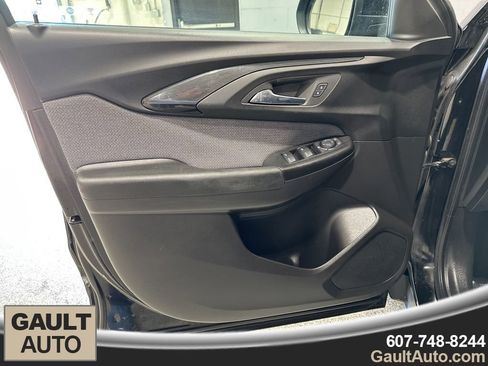 Used 2022 Chevrolet TrailBlazer LT image 12