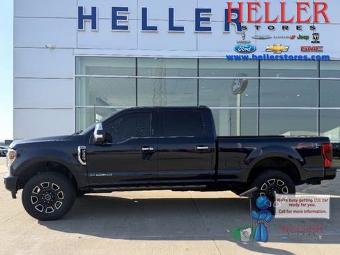 Used 2022 Ford F350 Platinum image 1