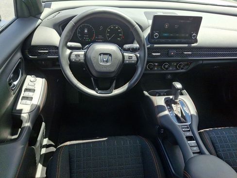 Used 2024 Honda HR-V Sport image 11