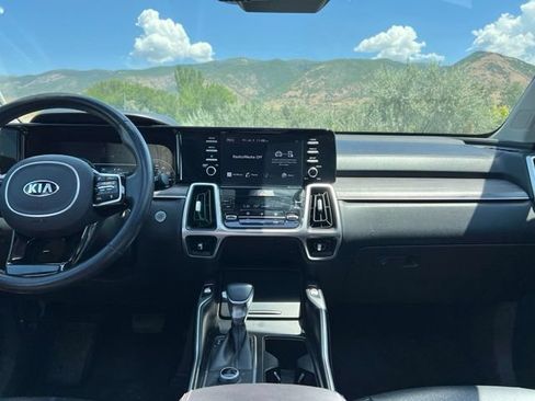 Used 2021 Kia Sorento EX w/ Panoramic Sunroof Package AWD/4WD image 33
