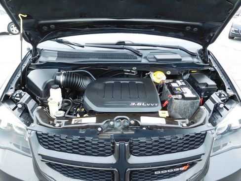 Used 2016 Dodge Grand Caravan R/T w/ Safety Sphere Group image 8
