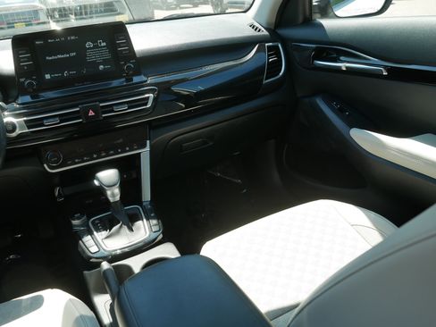 Certified 2021 Kia Seltos EX AWD/4WD image 11