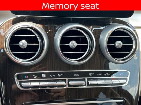 Used 2022 Mercedes-Benz GLC 300 image 19