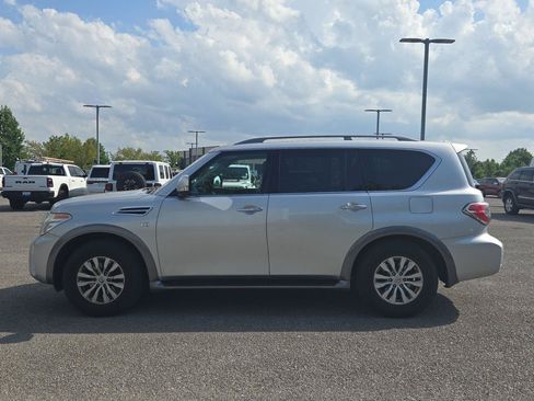 Used 2017 Nissan Armada SV AWD/4WD image 4