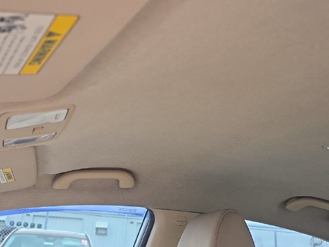 Used 2012 Hyundai Accent GLS FWD image 25