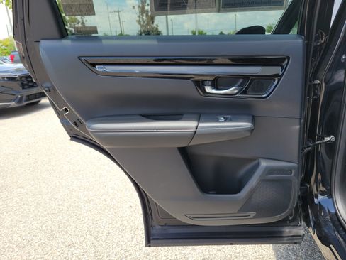 Certified 2025 Honda CR-V Sport Touring image 15