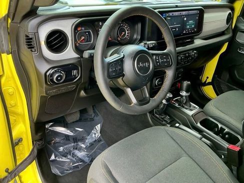 Used 2024 Jeep Wrangler Sport S AWD/4WD image 19
