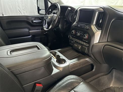 Certified 2020 Chevrolet Silverado 2500 LTZ w/ LTZ Premium Package image 31