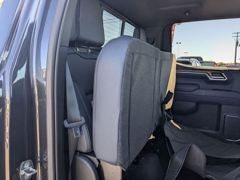 Used 2022 Chevrolet Silverado 1500 High Country w/ High Country Premium Package image 31