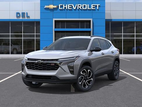 Used 2026 Chevrolet Trax RS w/ Sunroof Package FWD image 6