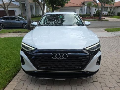 Used 2024 Audi Q8 e-tron Prestige w/ Prestige Package AWD/4WD image 9