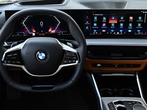 Certified 2025 BMW 330i Sedan image 10