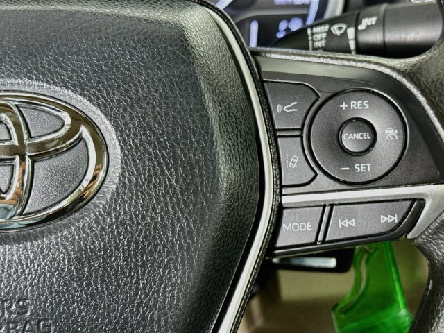 Used 2023 Toyota Camry LE FWD image 12
