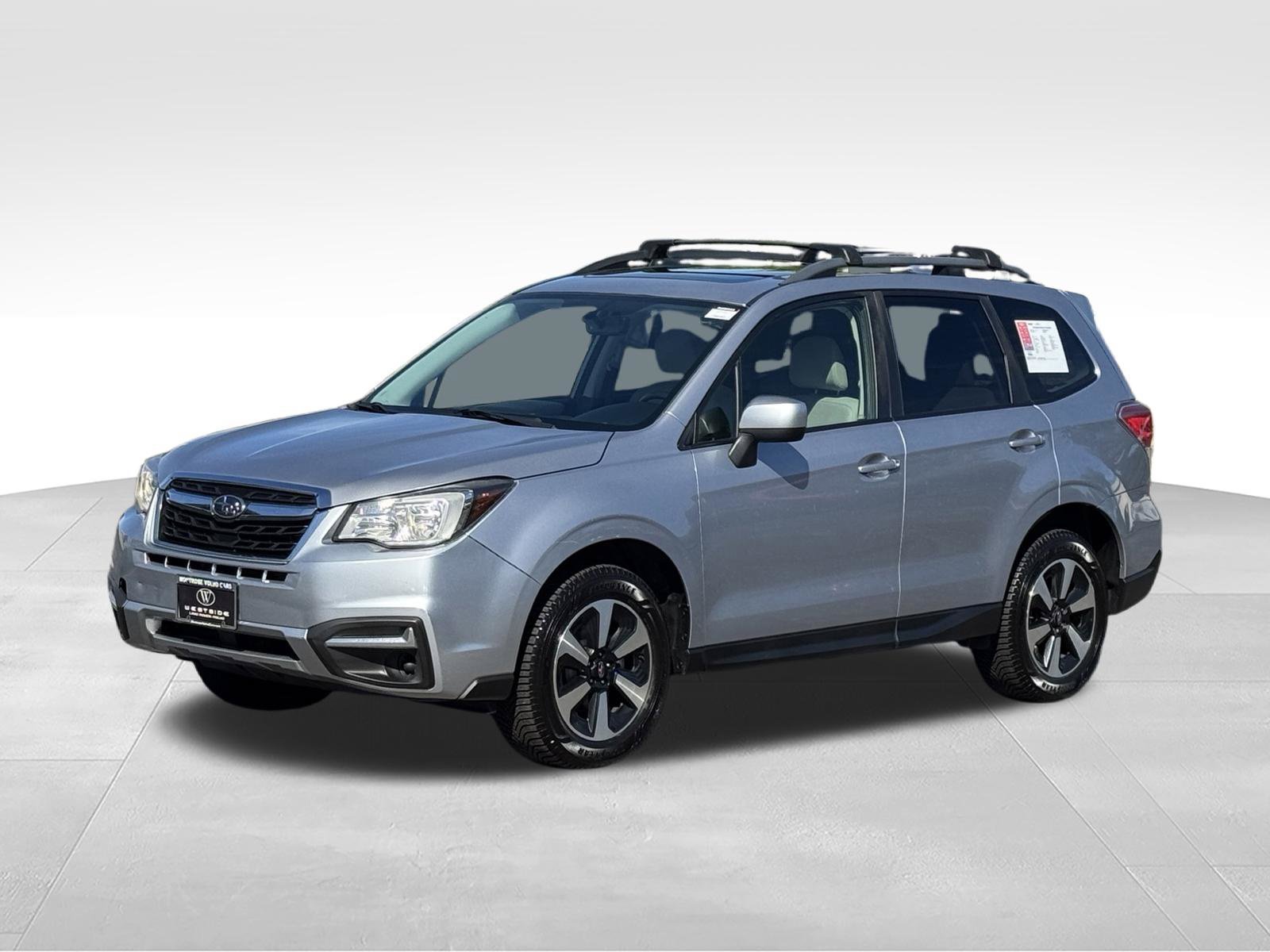 Used 2017 Subaru Forester 2.5i Premium w/ All-Weather Package AWD/4WD image 9