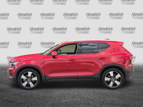 Used 2019 Volvo XC40 T4 Momentum FWD image 7