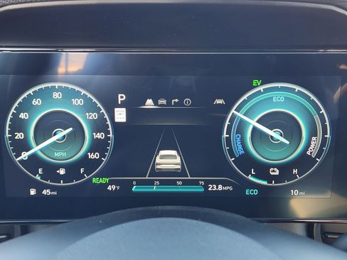 New 2025 Hyundai Elantra SEL FWD image 17
