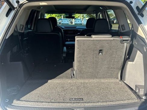 Used 2023 Volkswagen Atlas SEL Premium image 30