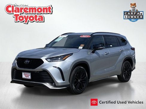Certified 2025 Toyota Highlander XSE AWD/4WD image 1