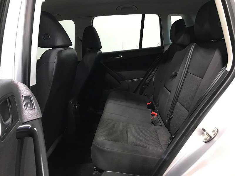 Used 2017 Volkswagen Tiguan Limited w/ Alloy Wheels Package AWD/4WD image 20