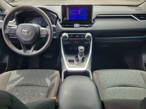 Used 2024 Toyota RAV4 XLE FWD image 12