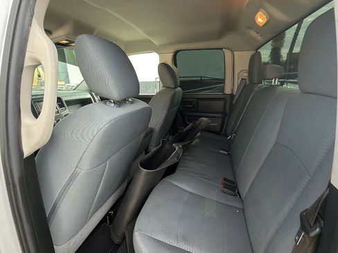 Used 2019 RAM 1500 Express RWD image 16
