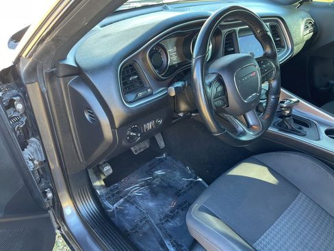 Used 2019 Dodge Challenger R/T image 28