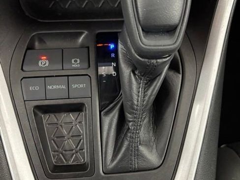 Used 2023 Toyota RAV4 LE image 22