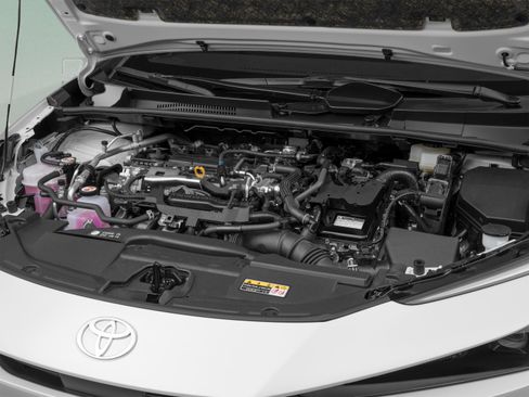Used 2025 Toyota Prius FWD image 15