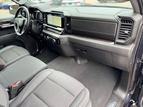 Used 2024 Chevrolet Silverado 1500 LT AWD/4WD image 23