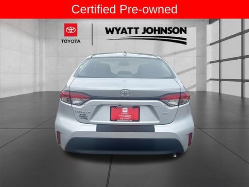 Certified 2024 Toyota Corolla LE FWD image 3