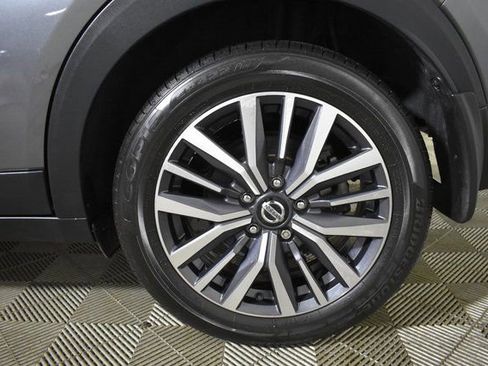 Used 2021 Nissan Kicks SV image 38