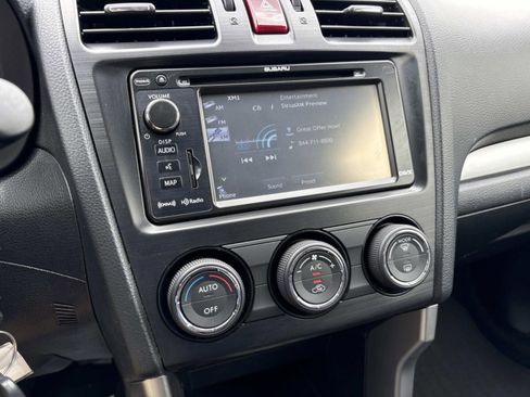 Used 2015 Subaru Forester 2.5i Limited AWD/4WD image 30