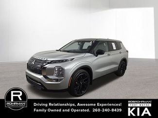 Used 2022 Mitsubishi Outlander SE video 1