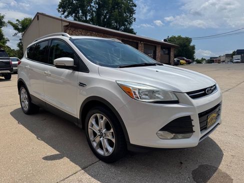 Used 2014 Ford Escape Titanium FWD image 3