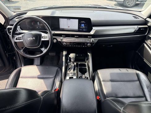 Used 2023 Kia Telluride LX AWD/4WD image 16