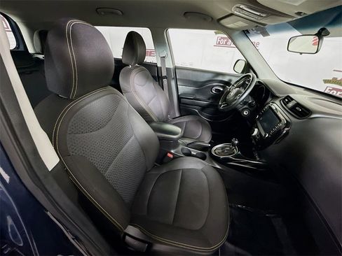 Used 2016 Kia Soul + w/ Audio Package image 29